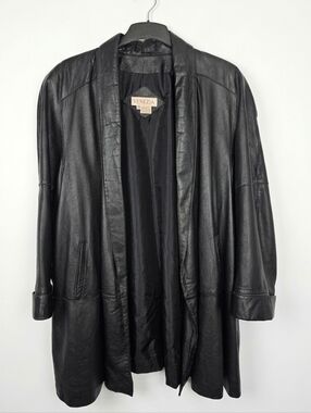 Vintage Venezia Women's Plus Size Black Leather Jacket
